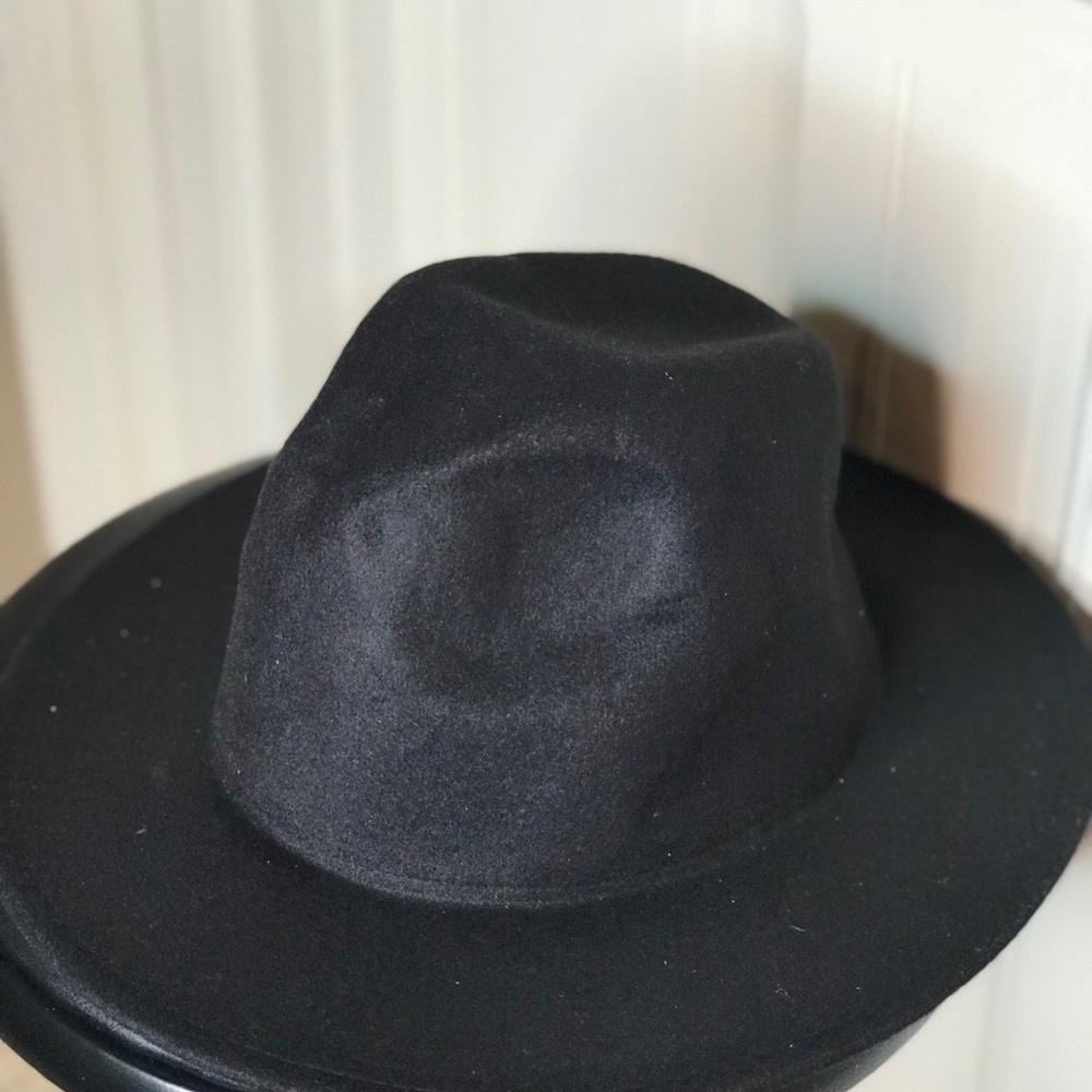 Hat - Picture 3 of 3